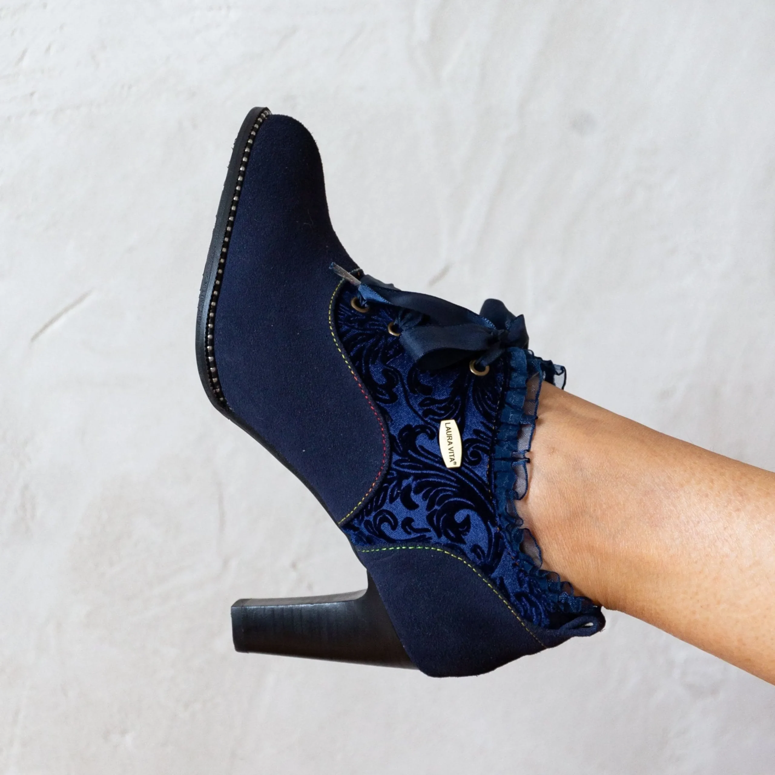 Derbies - ALCBANEO 244 | Laura Vita Best