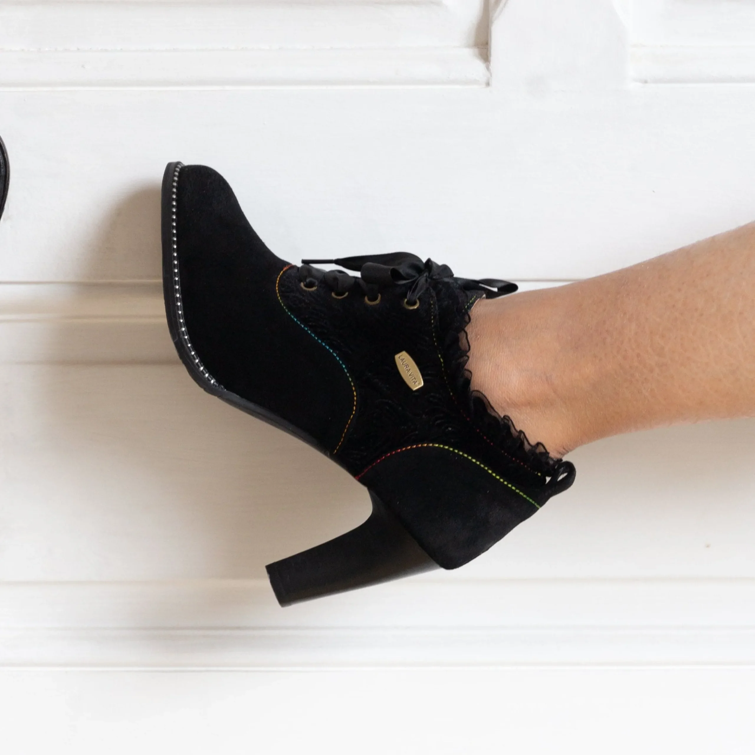 Derbies - ALCBANEO 244 | Laura Vita Best