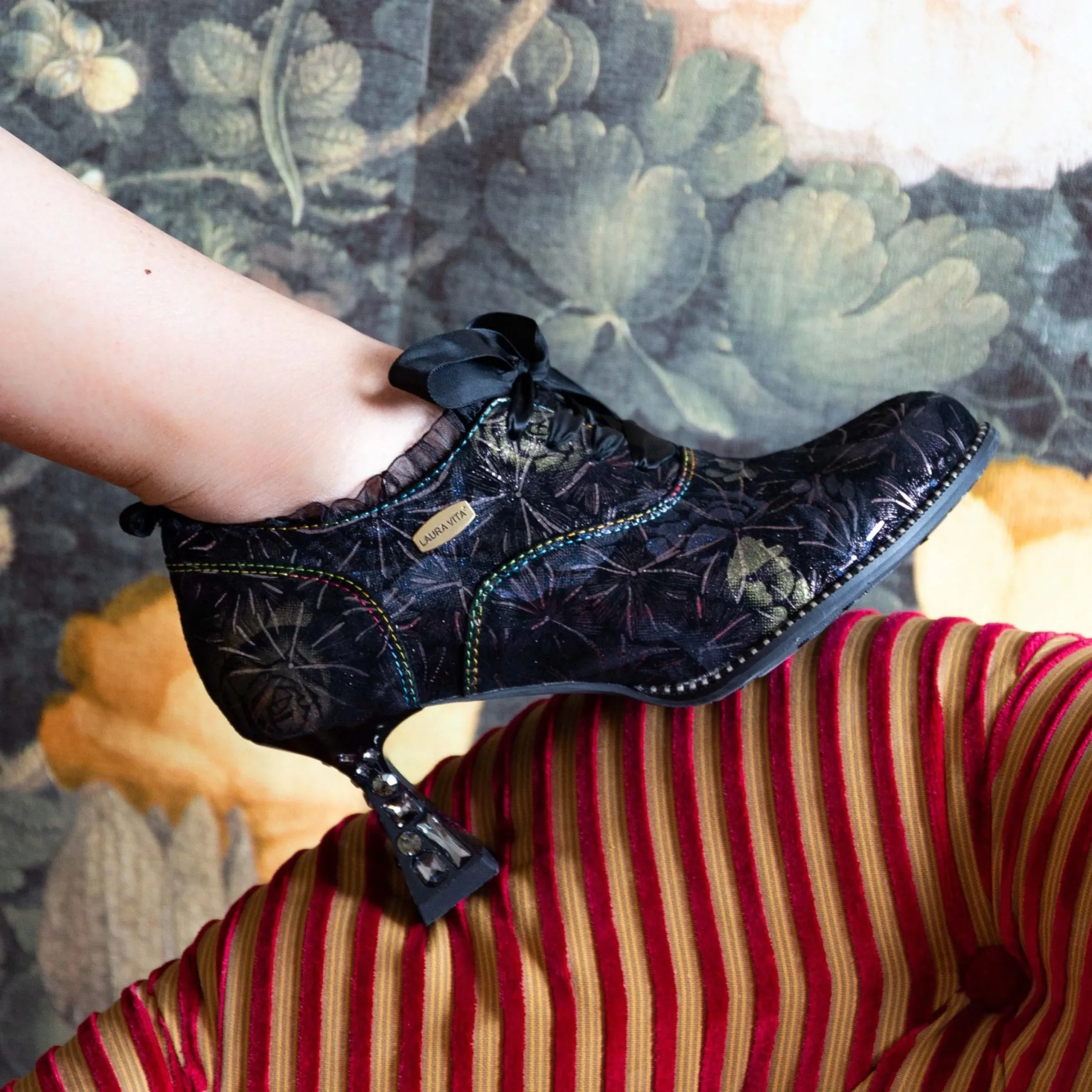 Derbies - OLIVEO 05 | Laura Vita New