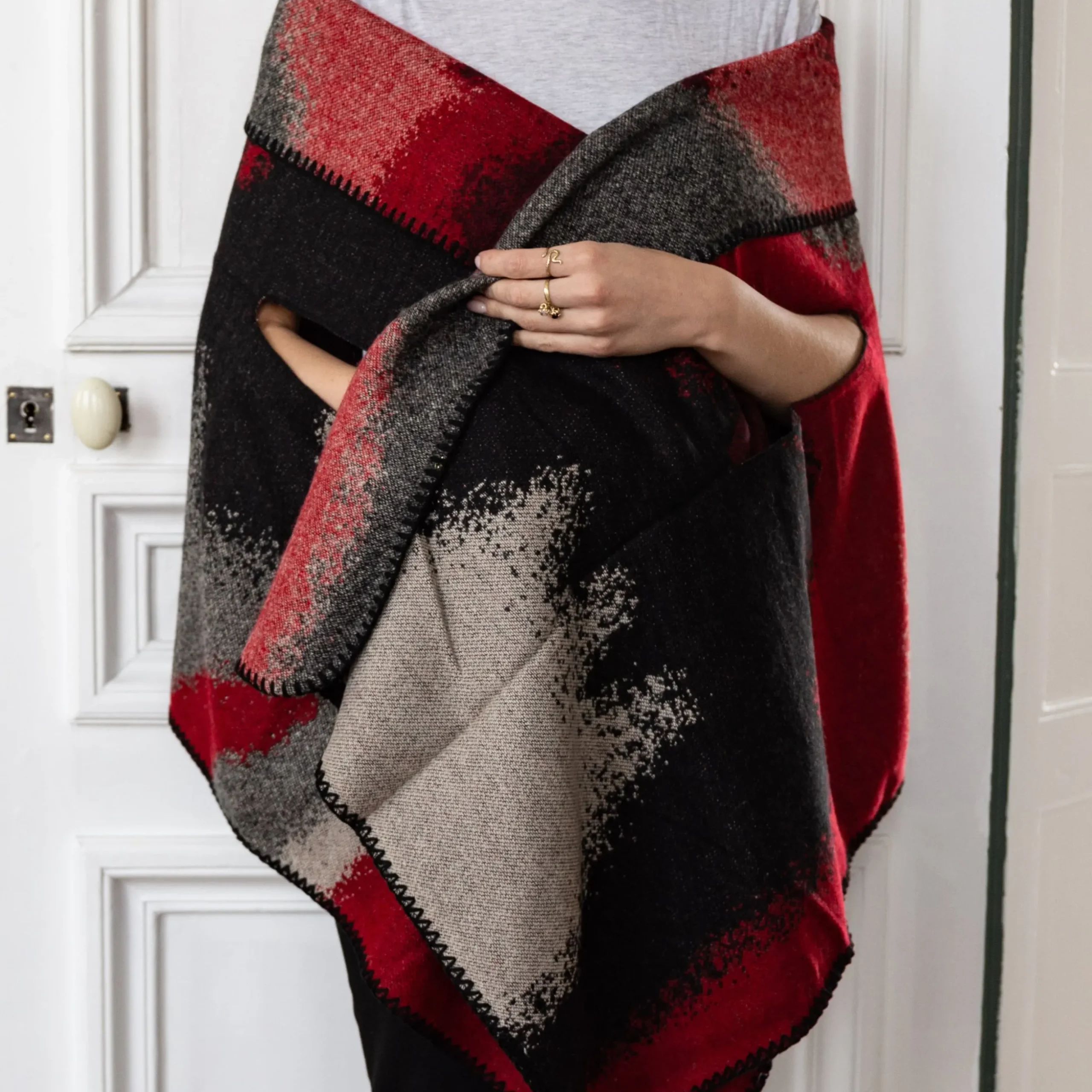 Poncho Encra | Laura Vita Cheap